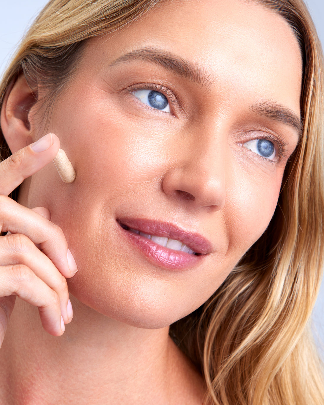 FOCL DayStack supplement - Close-up of a radiant smile - Promotes focus and calm during the day.