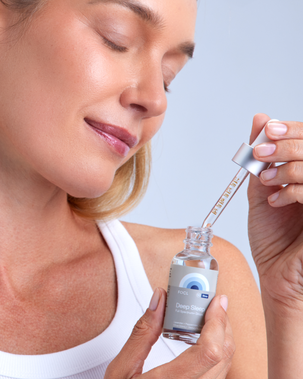 FOCL Deep Sleep Drops in a dropper bottle - Promotes restful sleep through plant-based ingredients.