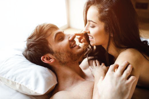 How to Use CBD Intimacy Oil to  Get the Most Out of Your Intimate Experiences 